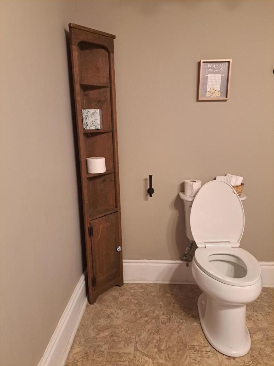 Leslie Manor - Housity