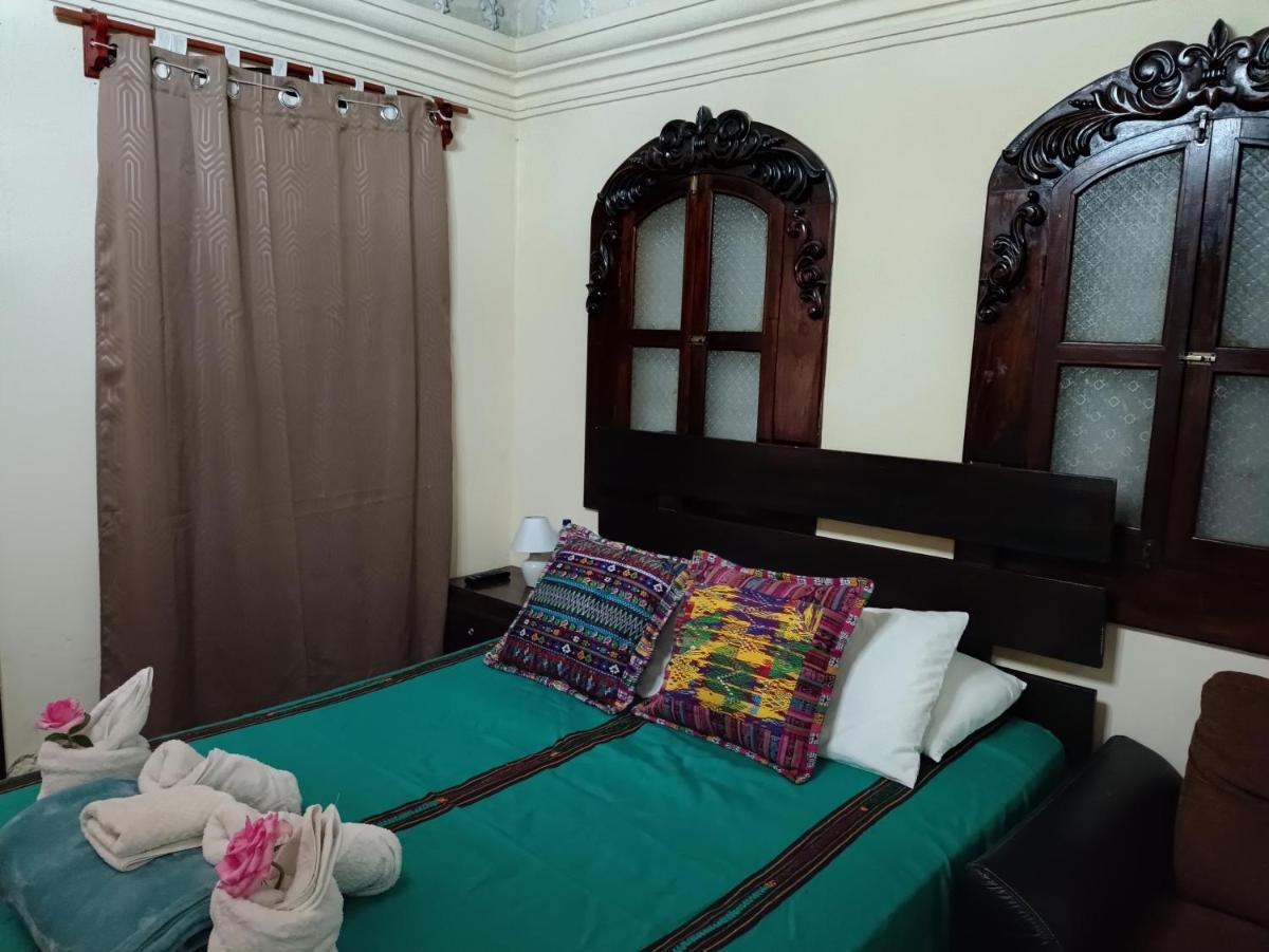 HOSTAL LA PAZ - Hizvo