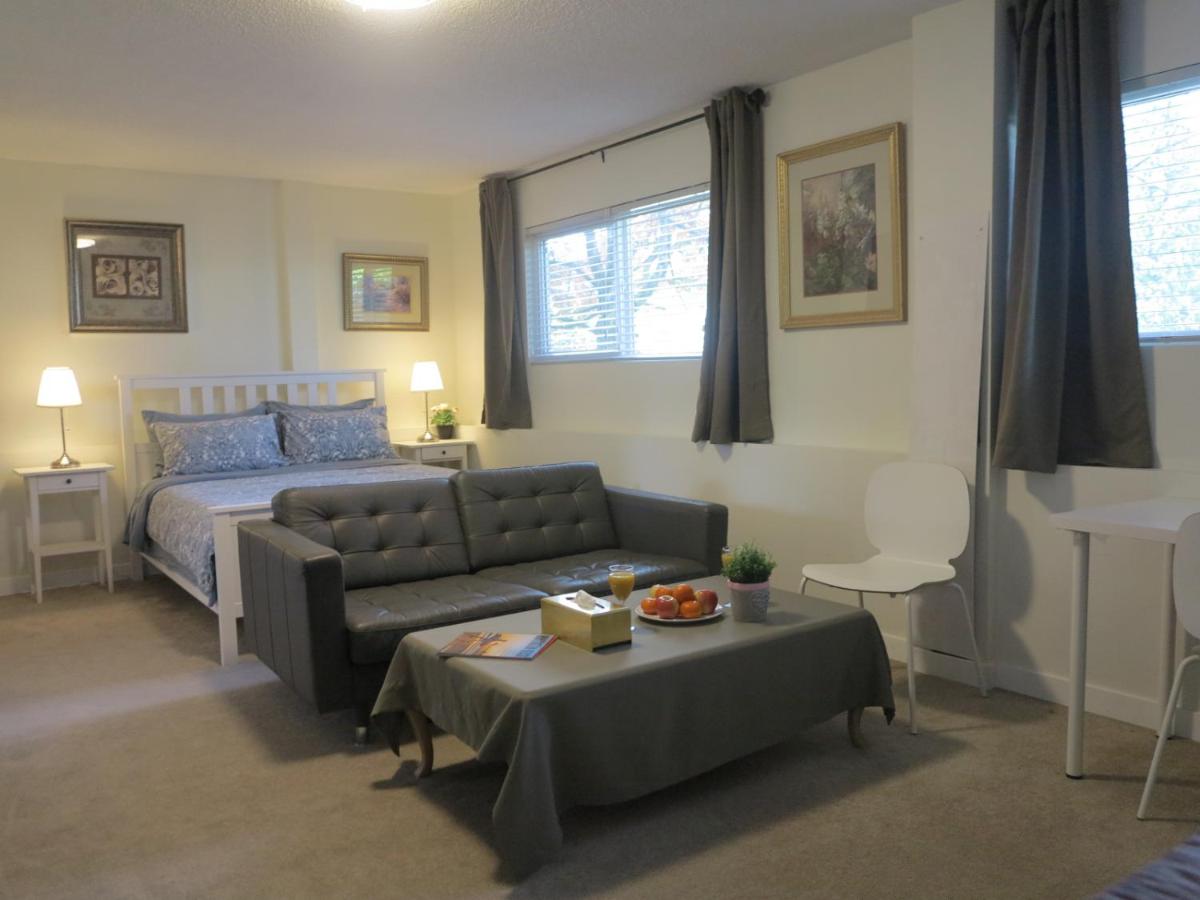 SWEET HOME - STEP TO SKY TRAIN & MALL - Housity