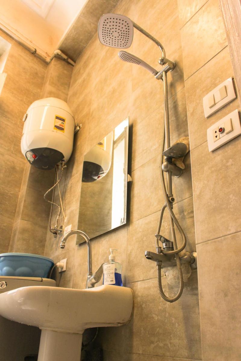 Ithaka Mansheya Hostel Alexandria - Housity