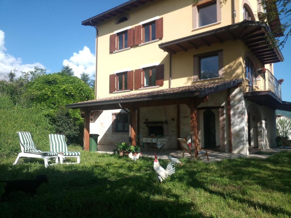 la Resistance - Housity