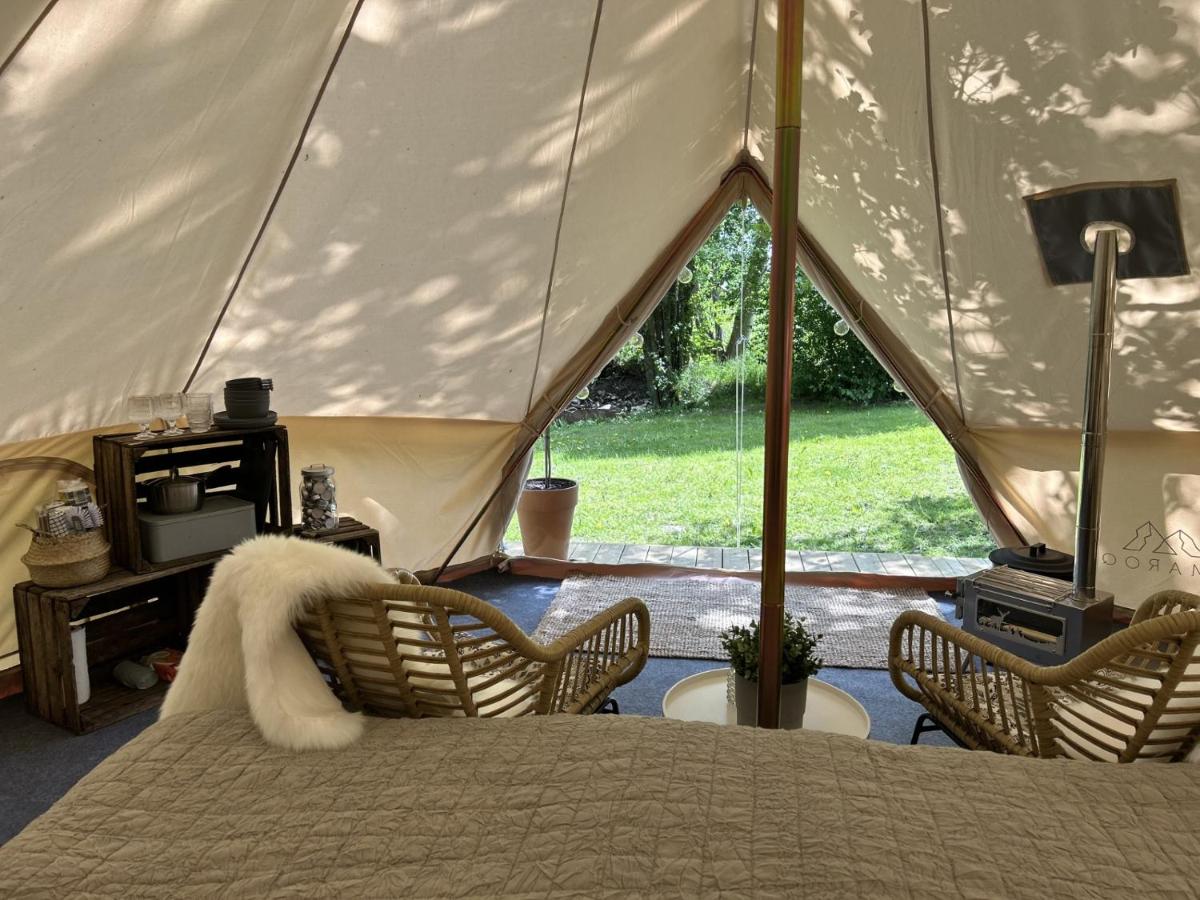 Glampingtält, privat område, 3 mil utanför Örebro - Housity