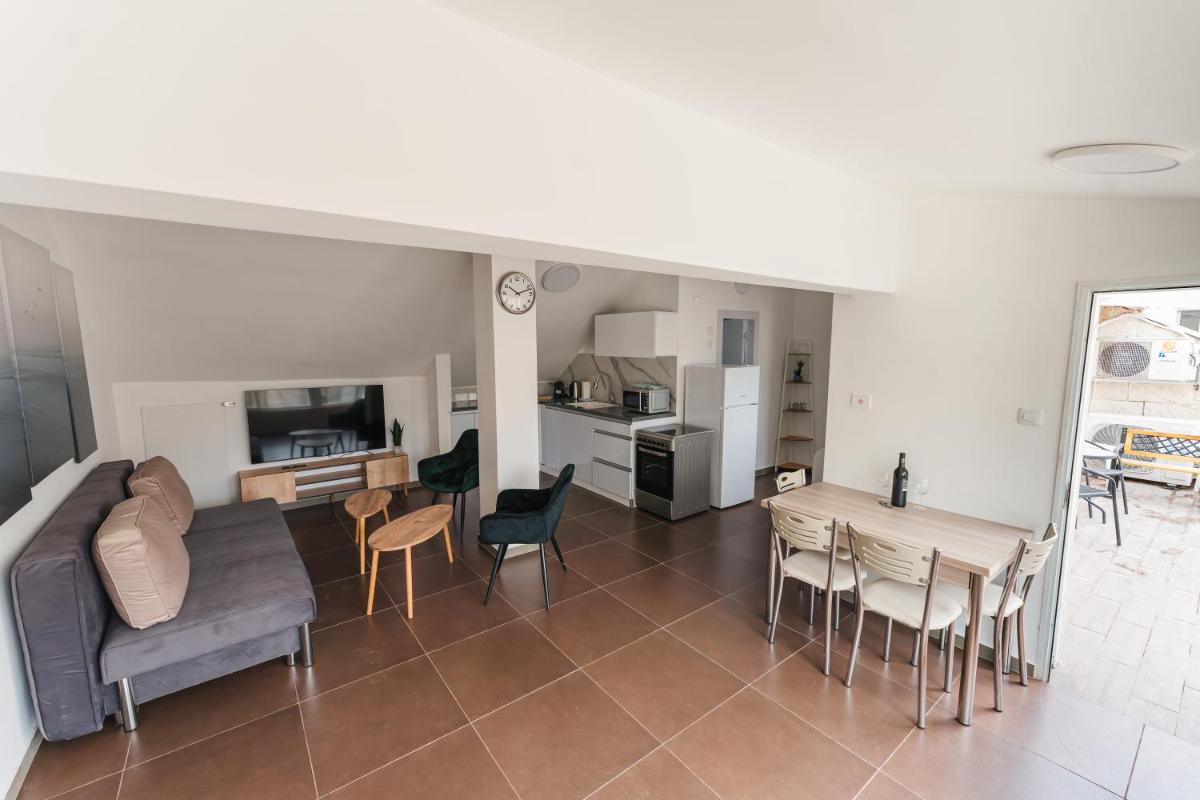 ARISTO Machne Yehuda boutique apartments - Housity