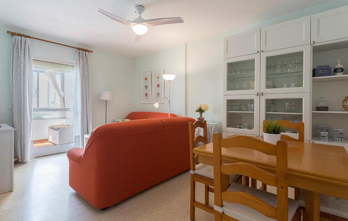 Azvalia - Valdelagrana Puerto Príncipe, Playa, piscina, parking - Housity