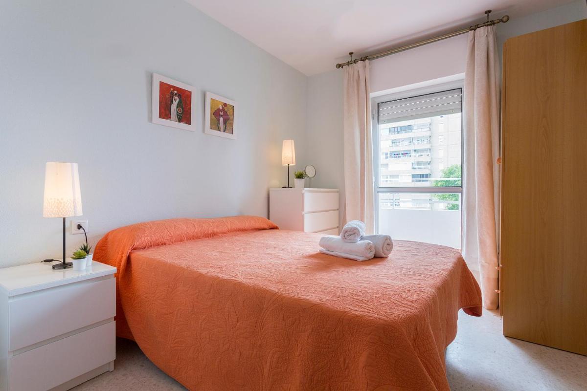 Azvalia - Valdelagrana Puerto Príncipe, Playa, piscina, parking - Housity