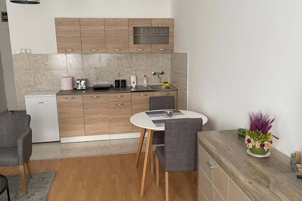 City center Apartment - Housity