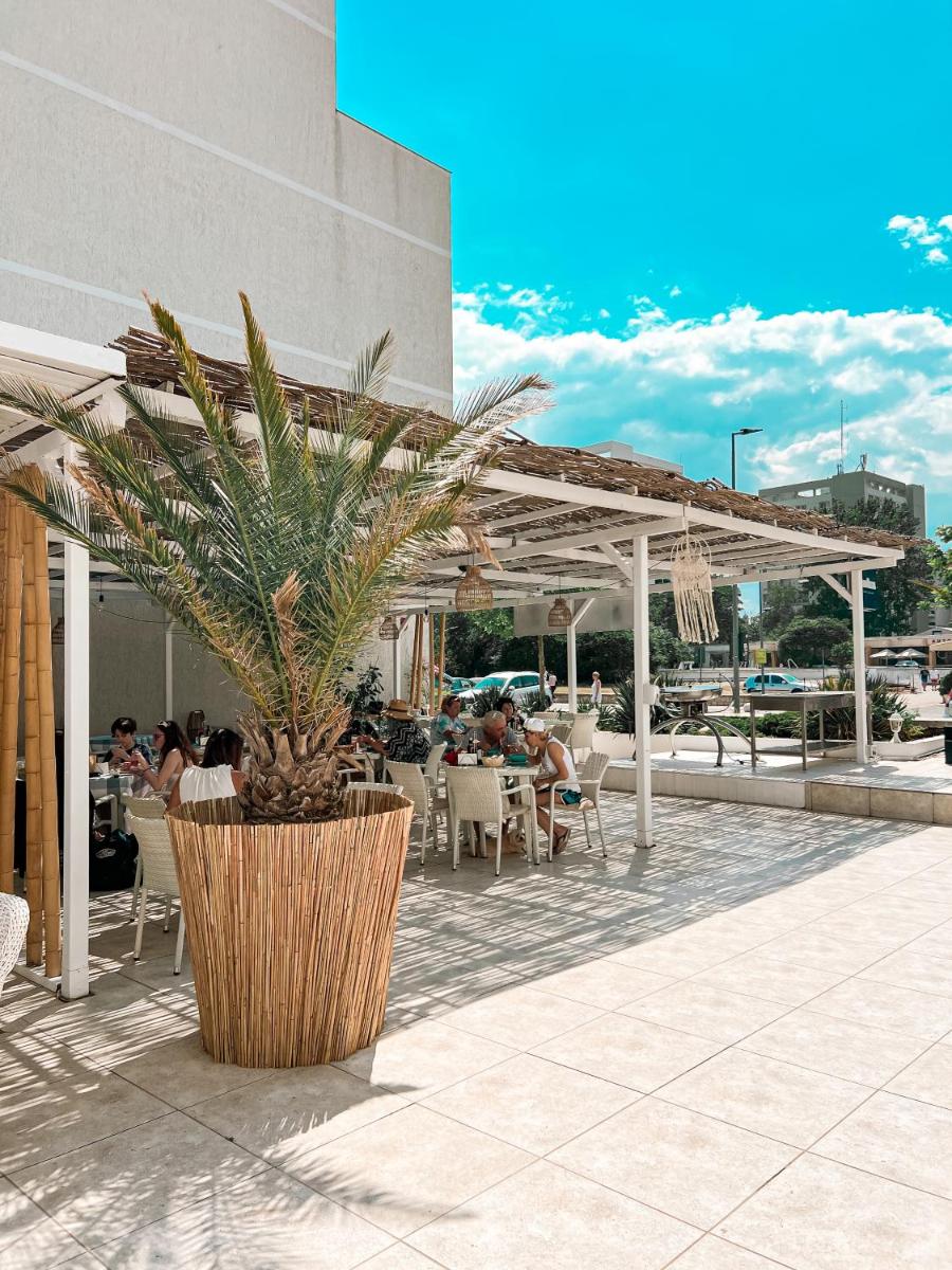 Hotel Victory - Housity