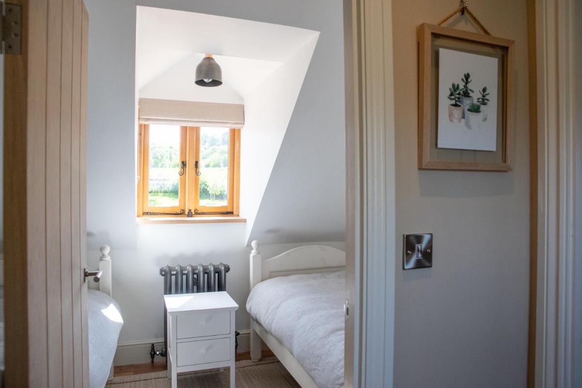the lodge at Withy House - Housity