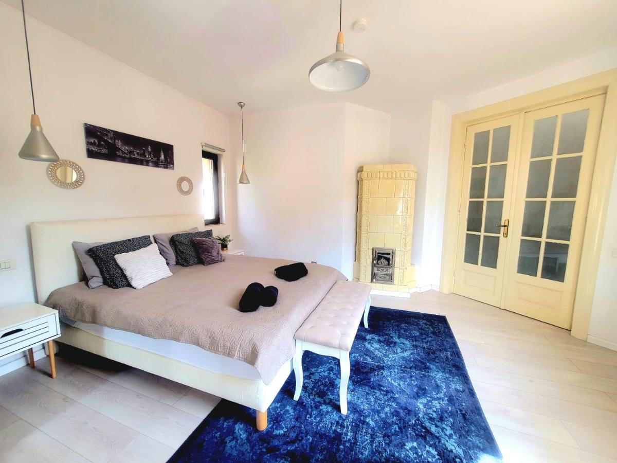 Villa Imola in Old City - Housity