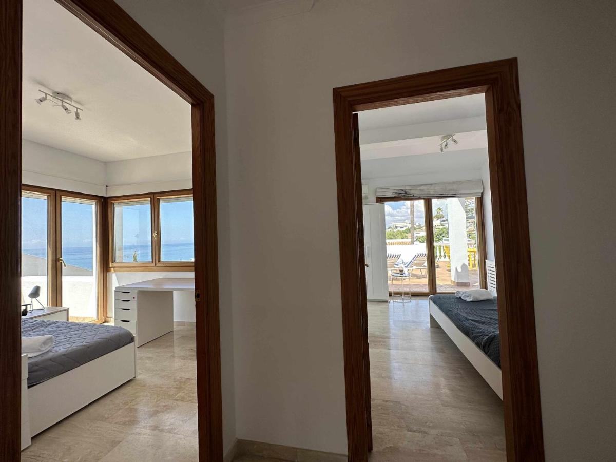 Suitetrails - Villa Zebra sea view beach across the street