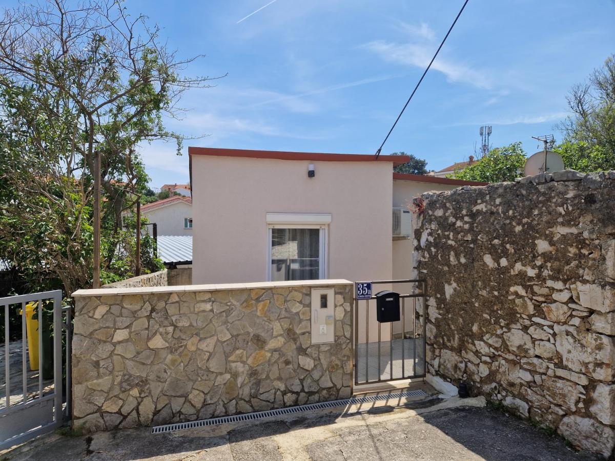 Vacation house near the sea - Housity