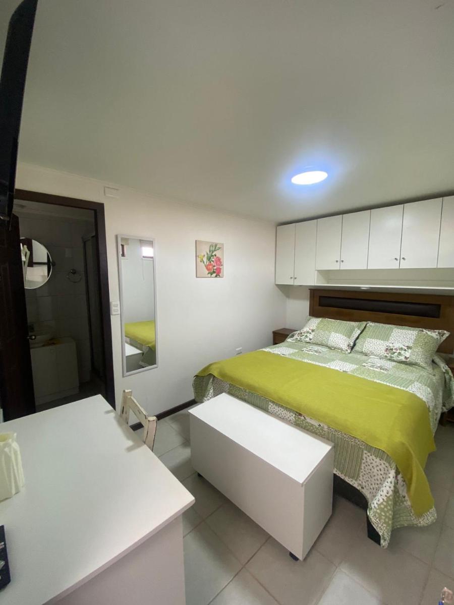 Hostal Florecer - Housity