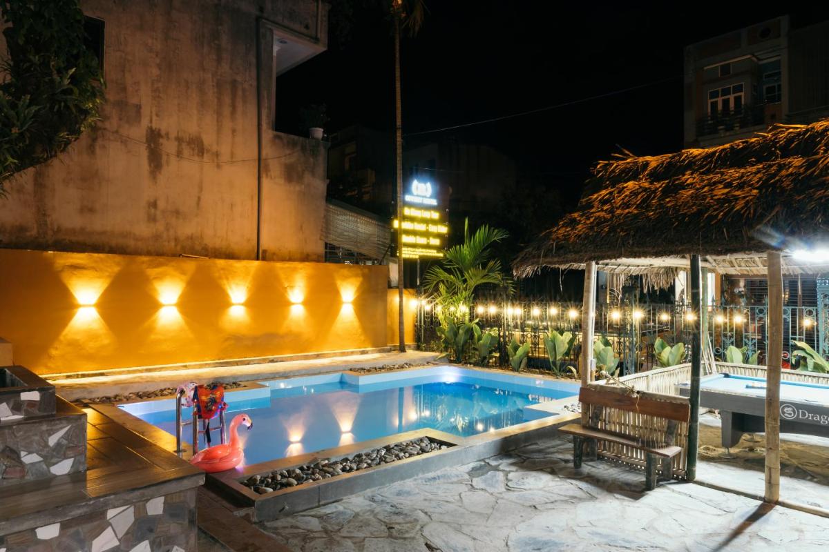 Odyssey Hostel, Tours & Motorbikes Rental - Housity