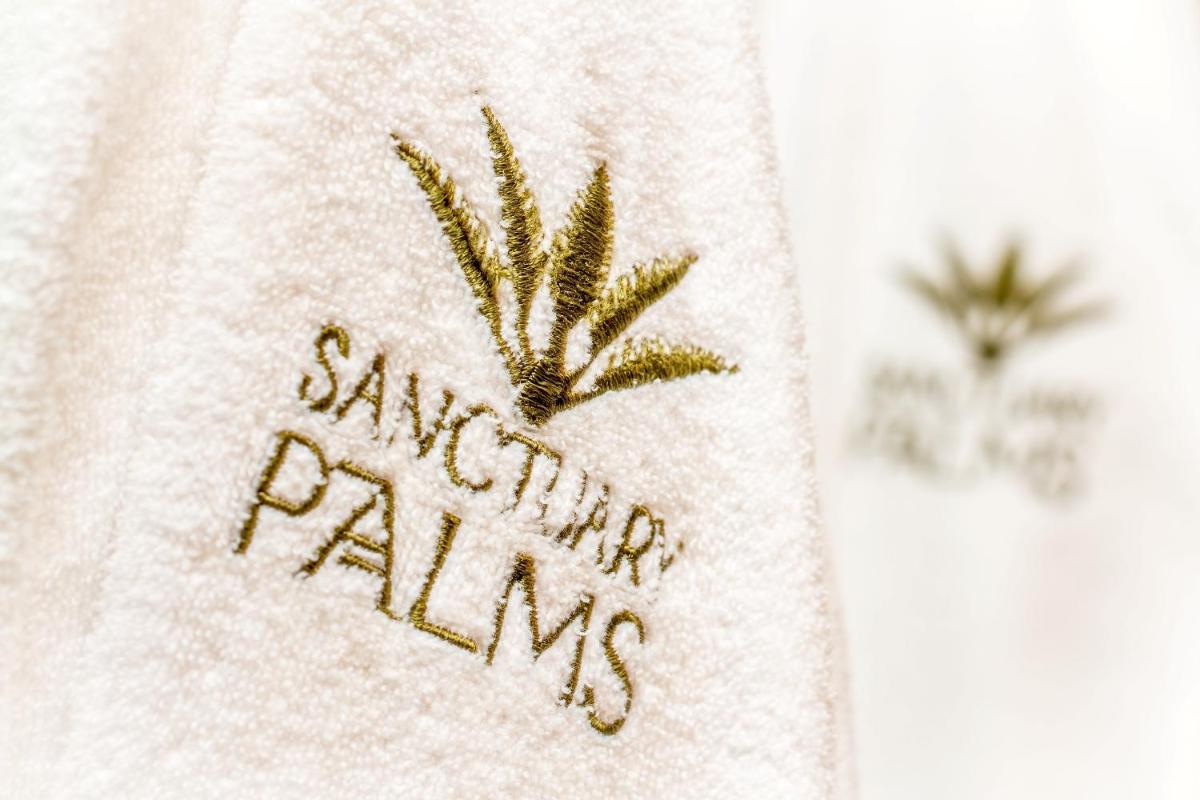 Sanctuary Palms - Hizvo
