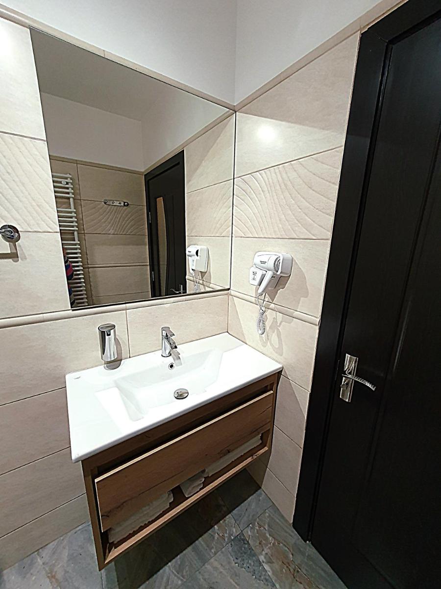 Forest Apartments - Hizvo