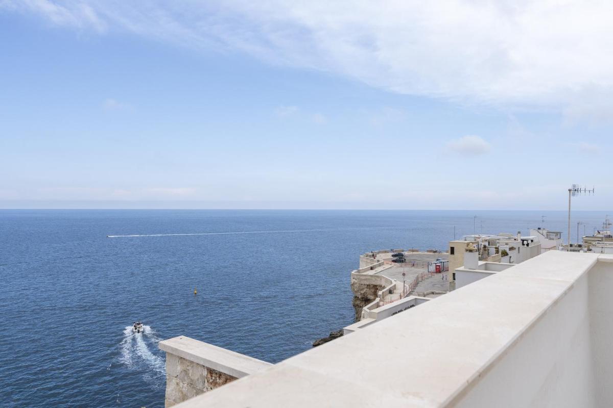 Polignano High Roof - Housity