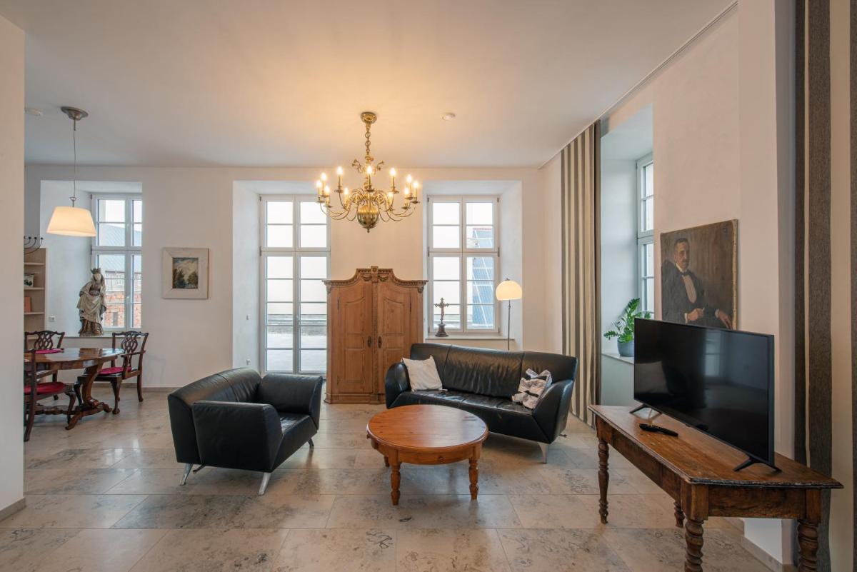 Sonnenschloss - Housity