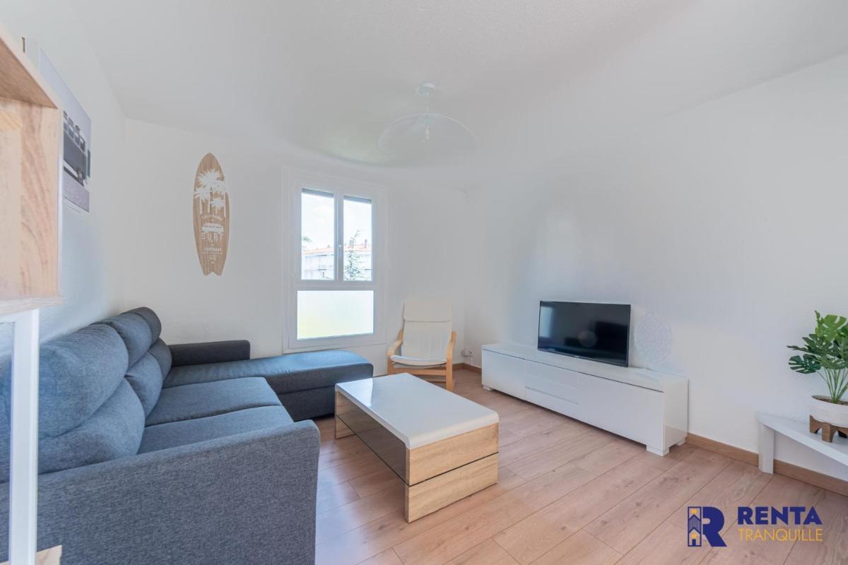 Passio Viela - Modern and quiet flat - WIFI - Balcony - Housity