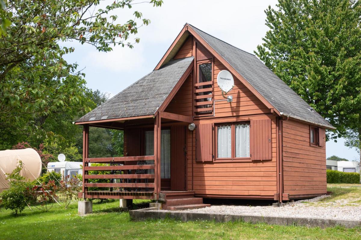 Camping les falaises de Toussaint - Housity