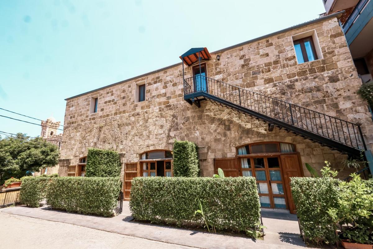 Old Town Guesthouses - Housity