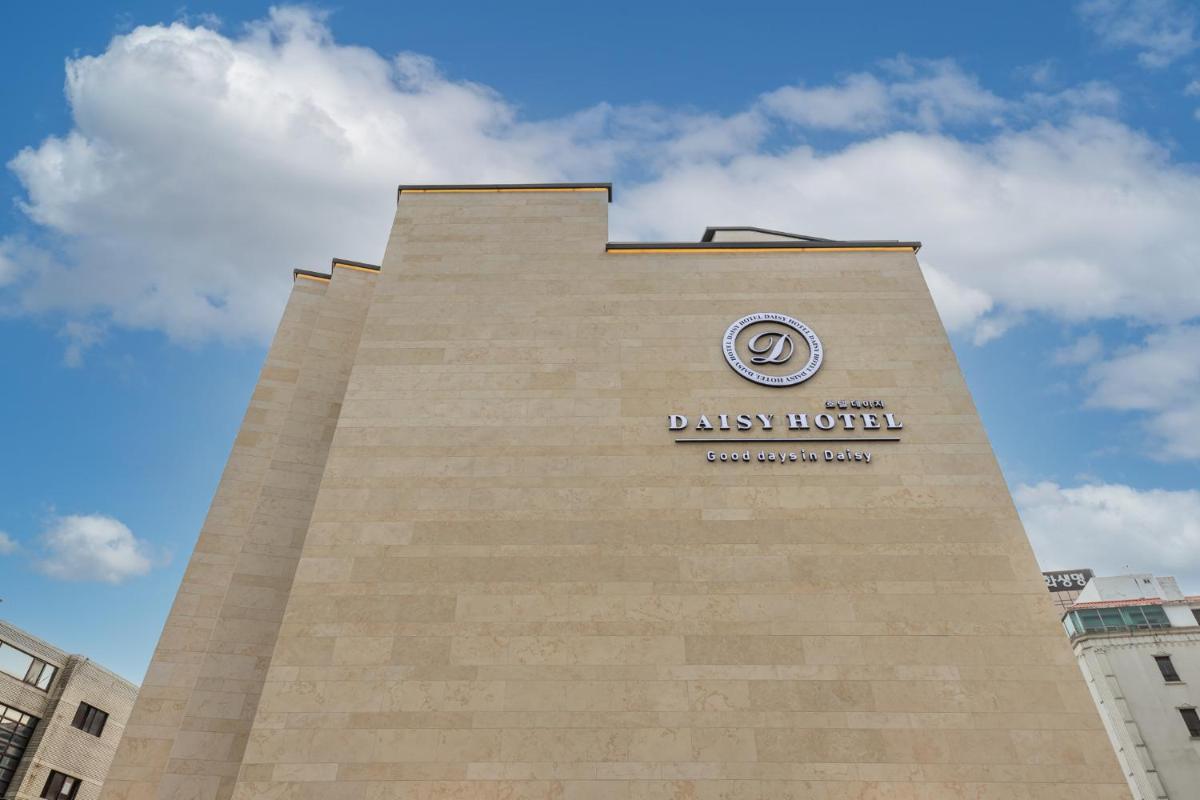 Masan Daisy Hotel - Housity