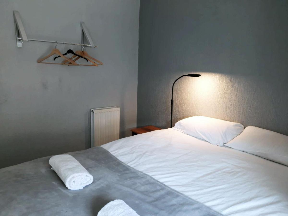 Llewellyn House - Housity