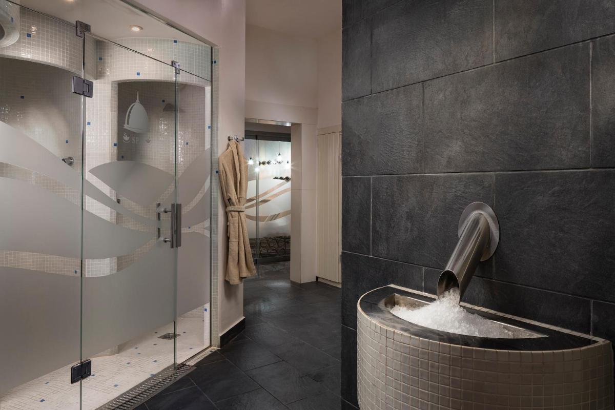 Un baño de Bahiazul Resort Fuerteventura