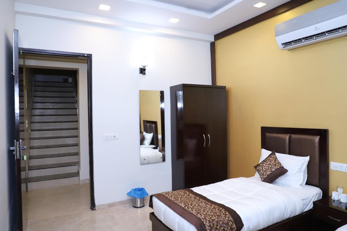 The JPM Stay - Hizvo