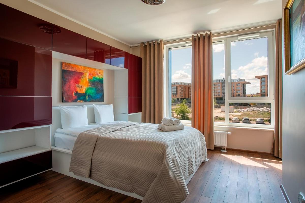 Blue Mandarin - Chlebova Apartments - Housity