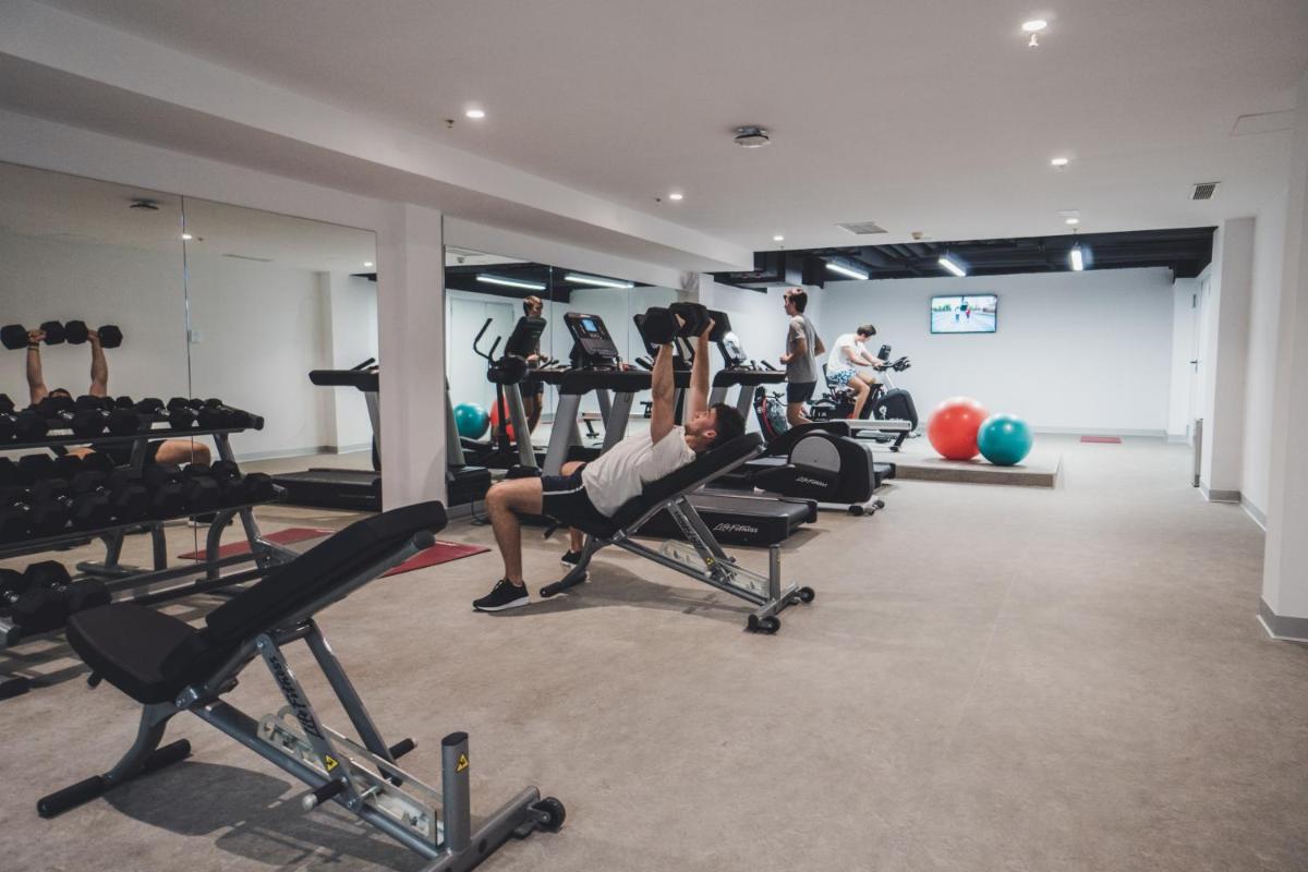 Gimnasio o instalaciones de fitness de Gara Suites Golf & Spa