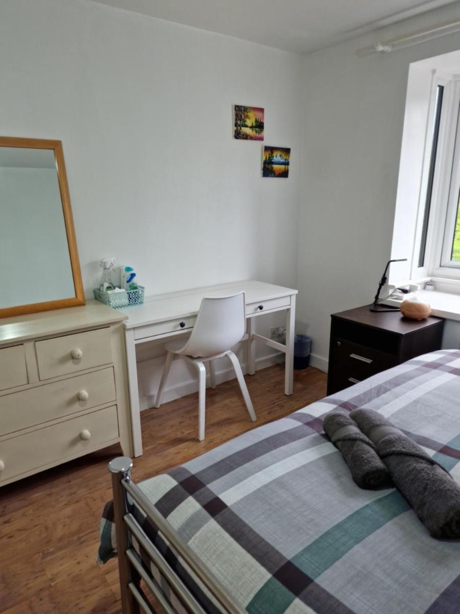 COZY DOUBLE BEDROOM IN ZONE 1-2 CENTRAL LONDON - Housity