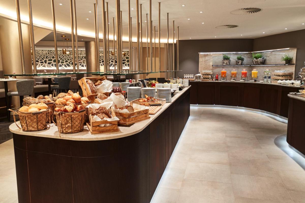 Essen im Hotel oder in der Nähe Essen im Hotel oder in der Nähe