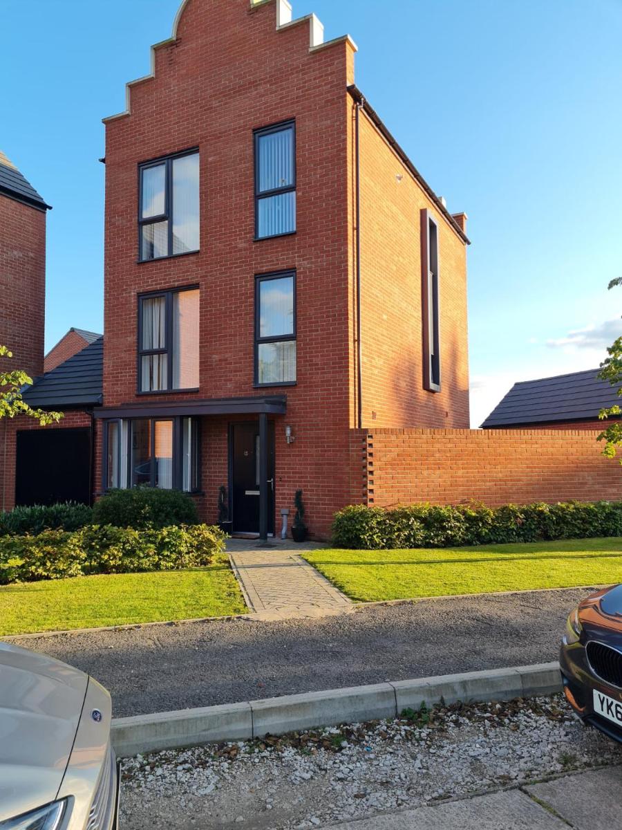Mills Home Stays - Housity