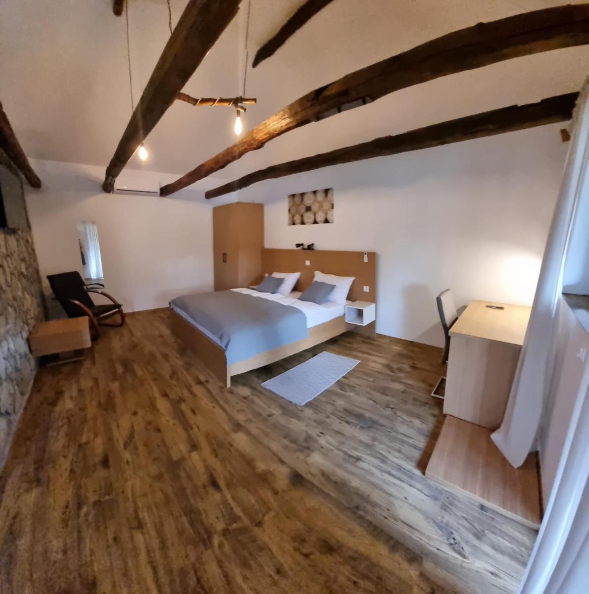 Rooms Villa Ruja - Housity