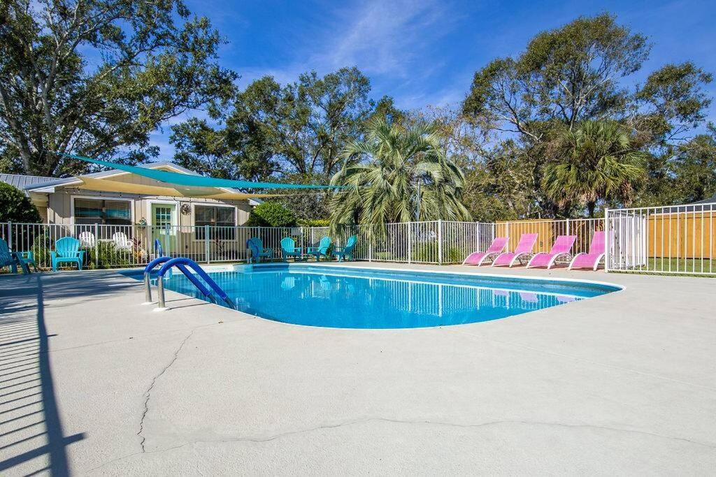 Foley Palms & OWA Resort / Pool - Housity