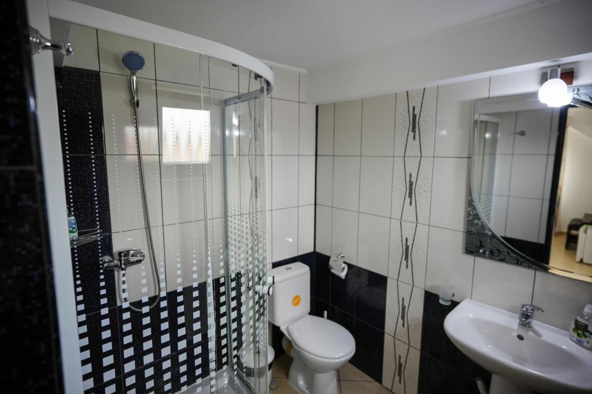 PENSIUNEA OCTAVIAN - Housity