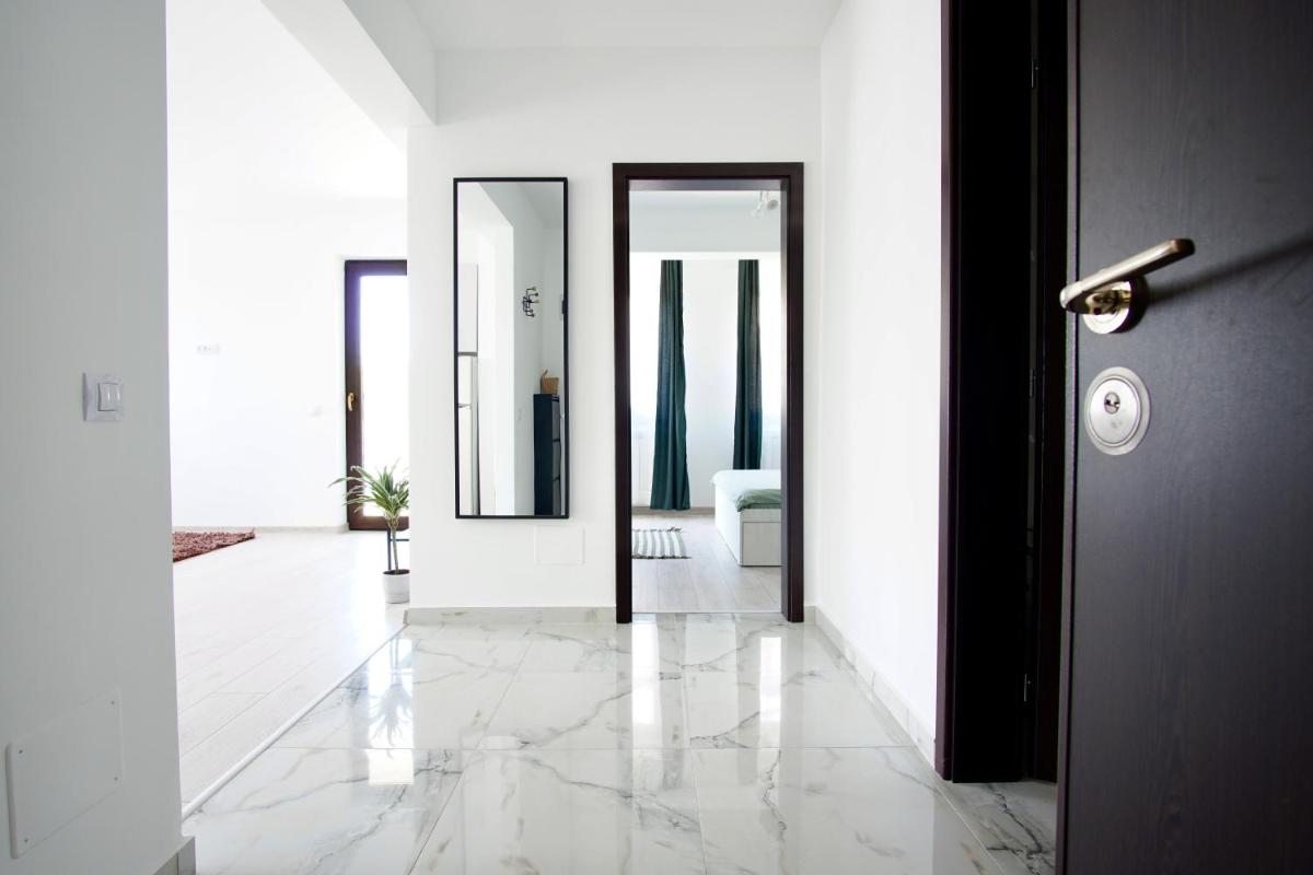 Helen.3 Apartment @Brown Luxury - Housity