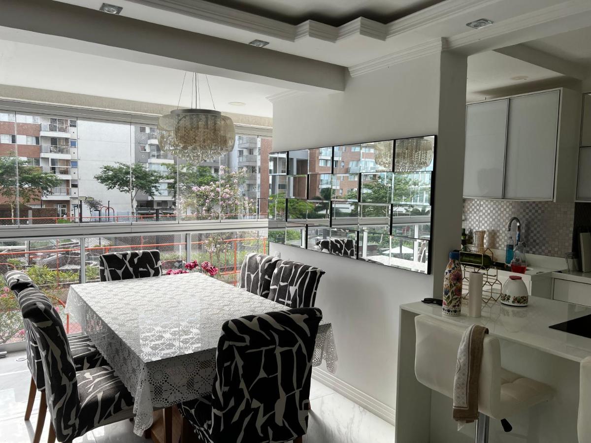 Lindo Apartamento na barra da Tijuca - Housity