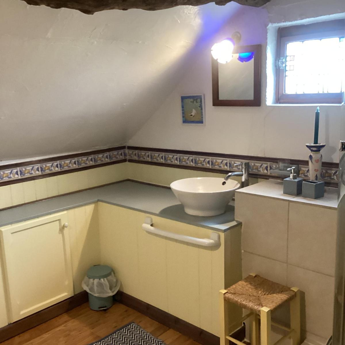 La Petite Fleur - Housity