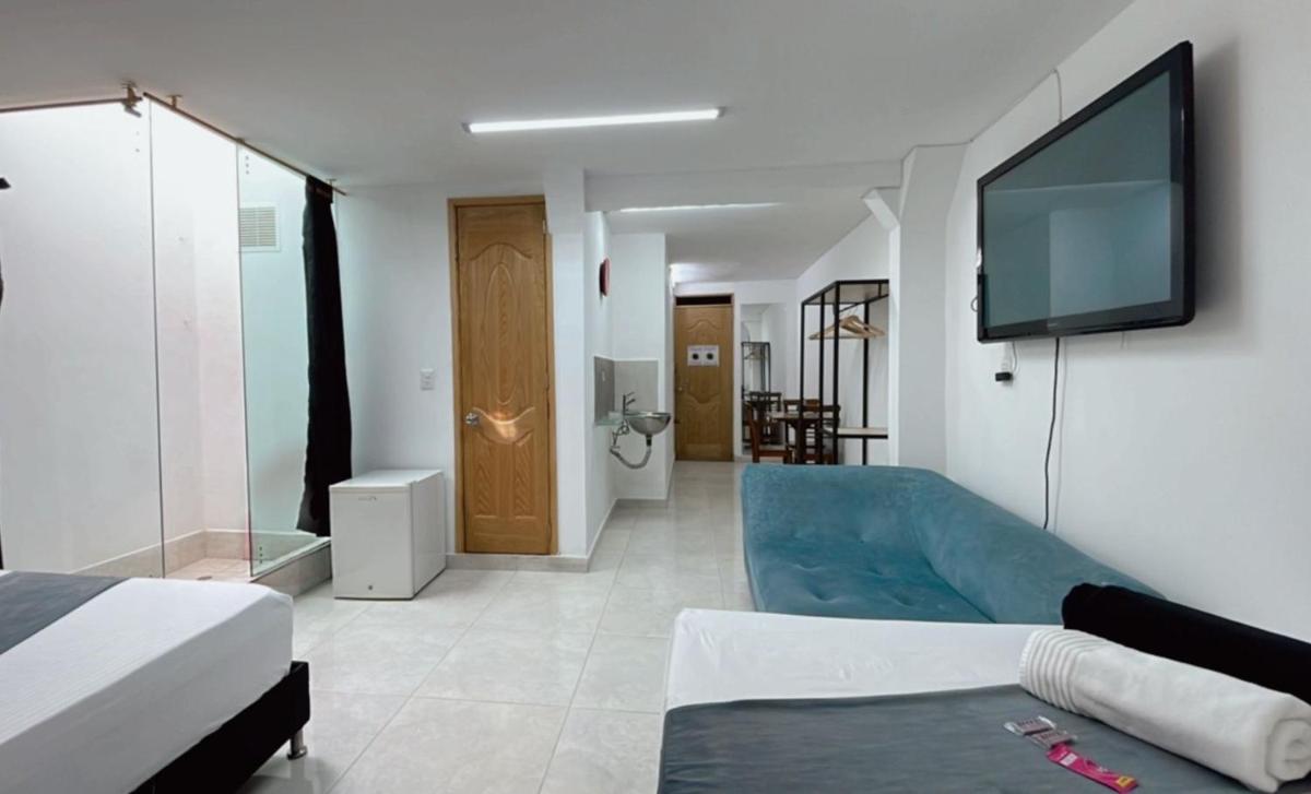 Suitetrails - LLERAS PLACE HOTEL