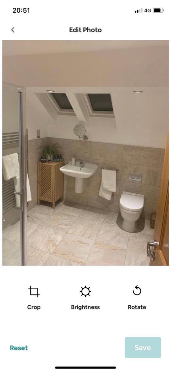 Burwood House - Housity
