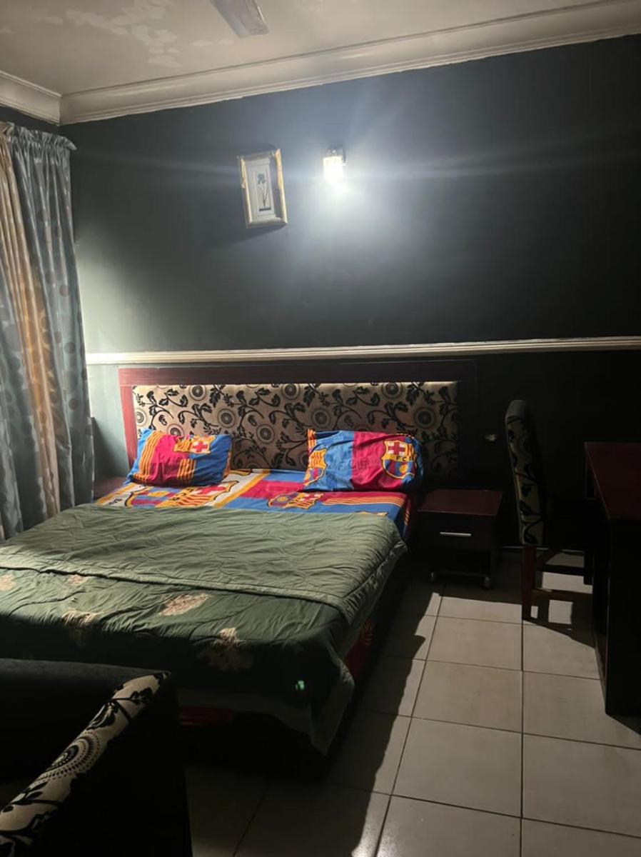 Happy halls N suites - Housity