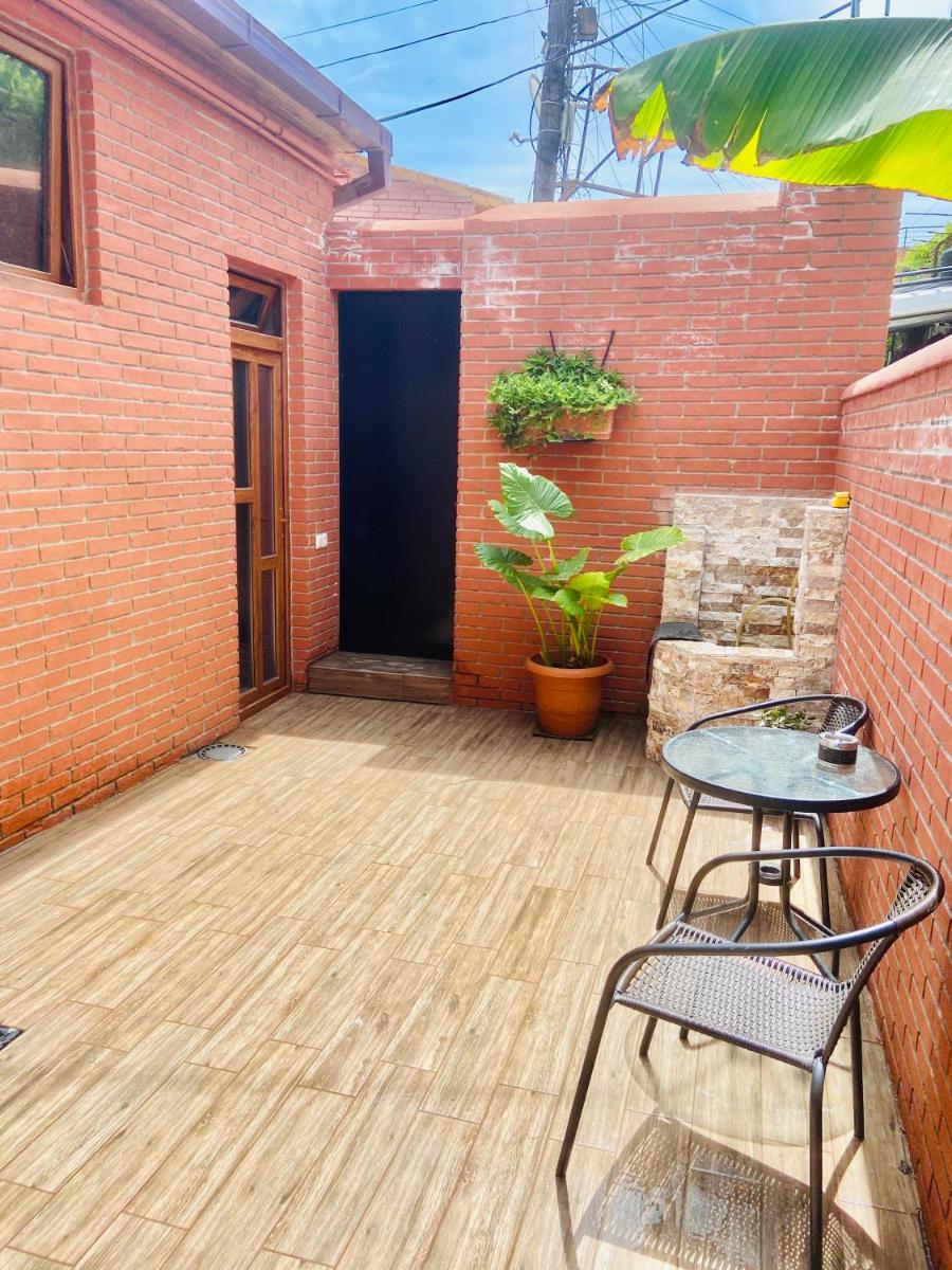 Suitetrails - 9 Borbalo Street Apartment with terrace