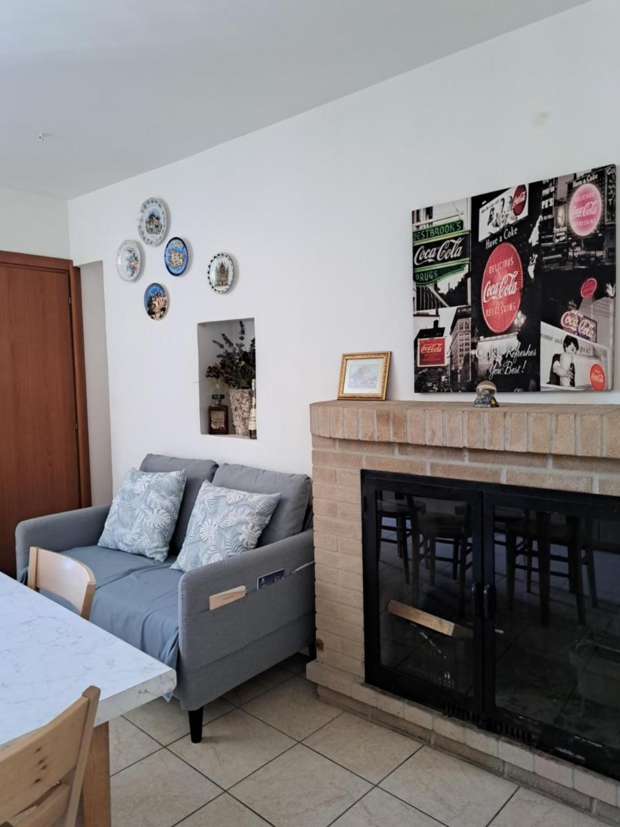 Emily's House - Housity