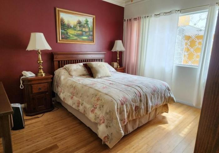 Suitetrails - Sadie's Bed and Breakfast / Hotel