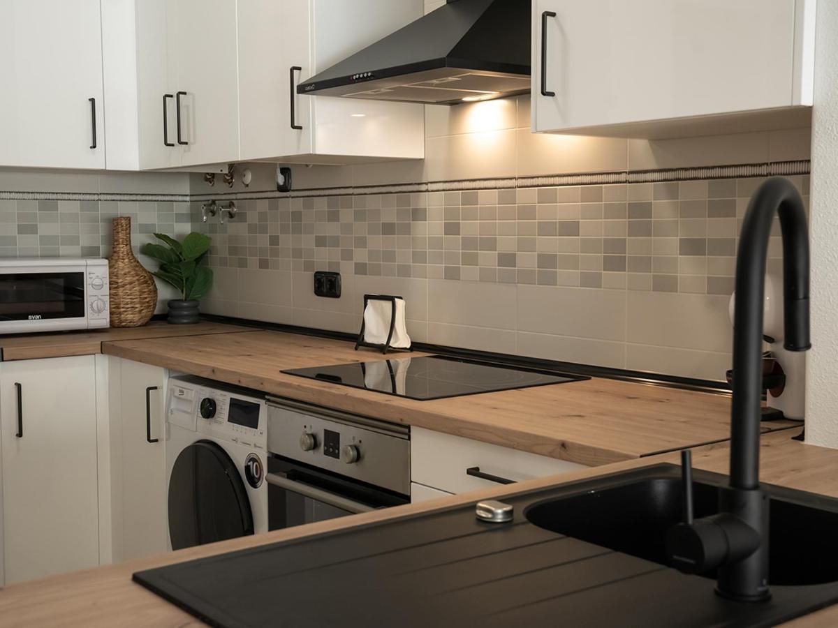 Apartamentos Brisas del Puerto de Aguadulce - Housity