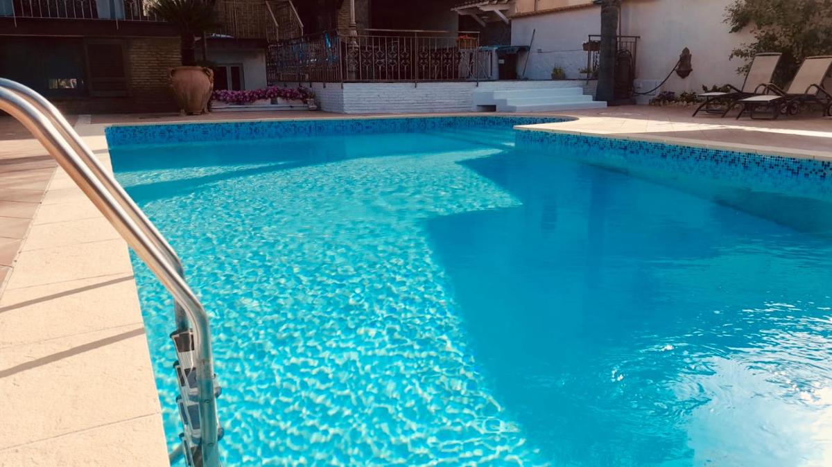 Sofì House-Appartamento in Villa con Piscina - Housity