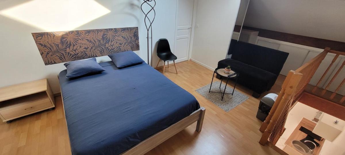 F2 duplex standing de 35 m2 à 3 min du canal de l'ourcq - Housity