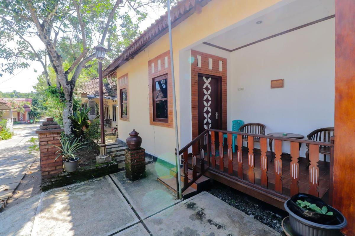 Hotel Ndalem Ayem Syariah - Housity