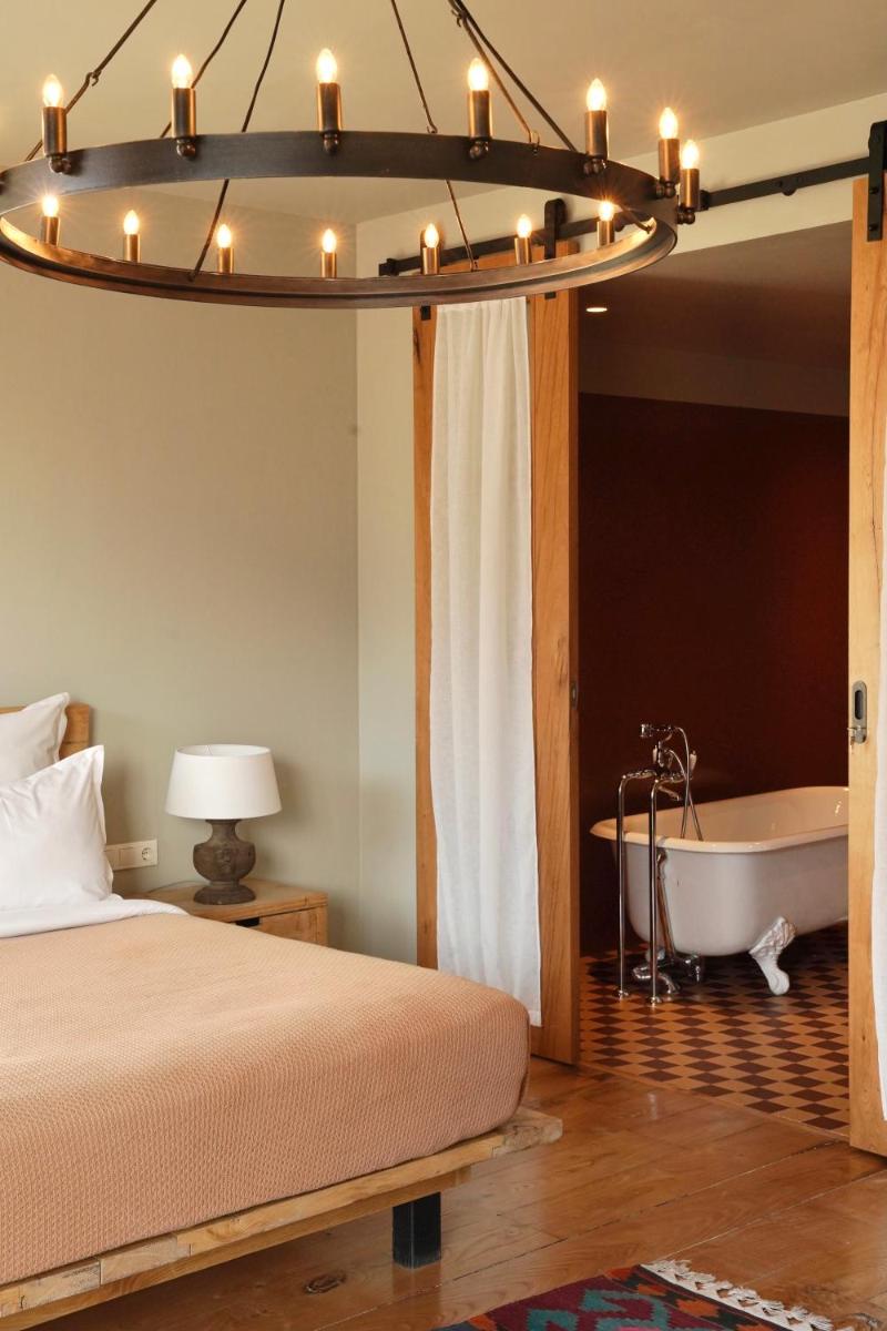 Rooms Hotel Kazbegi - Housity